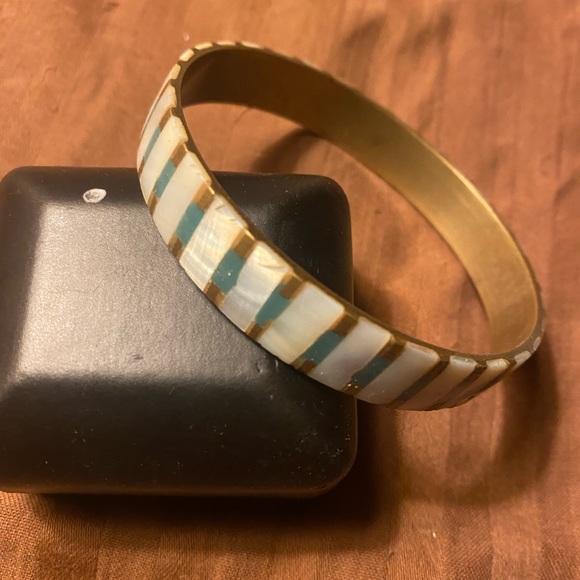Very nice inlay of pearl and turquoise in a bangle - Picture 7 of 7